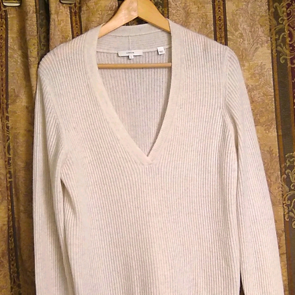 Vince 100 percent cashmere cream deep v neck sweat